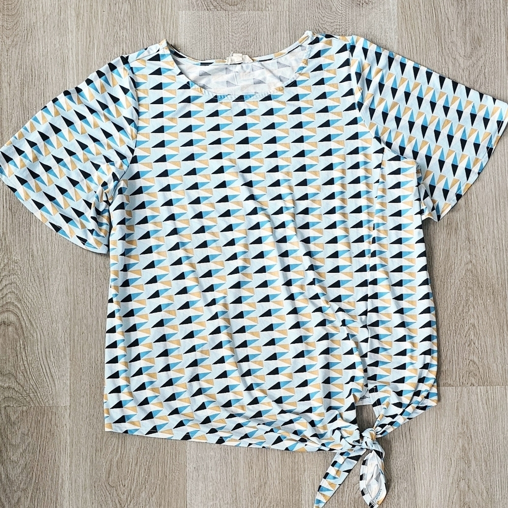 Large Geometric Print Tie-Front Blouse